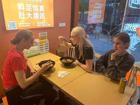 開一家餛飩店好嗎？投資餛飩店是理想的投資項(xiàng)目嗎？