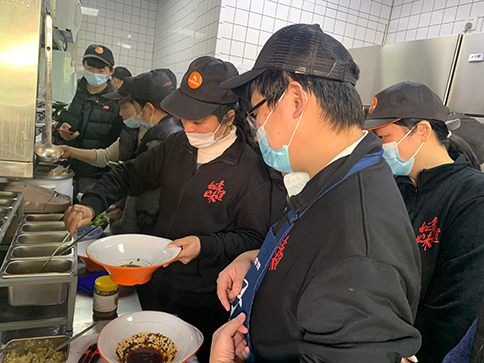 蘇州如意餛飩二區吳江區紅燒牛肉面、重慶小面、碗雜面新品集中培訓并考核